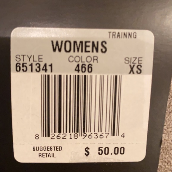 Nike Pro Women’s Capri Leggings - Size X-Small - Picture 4 of 4